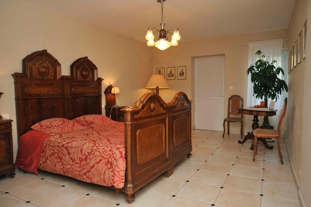 Chambres Et Tables D'Hotes Le Voriou Couddes Rum bild